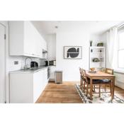 1 Bedroom Apartment in Marylebone - Sleeps 4