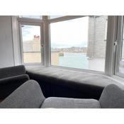 10 The Warren, amazing seaviews from every floor!