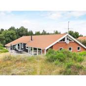 12 person holiday home in Bl vand
