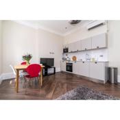 1BR gem in the heart of Covent Garden with aircon