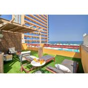 2 bedroom apartment with private roof terrace in front of the sea