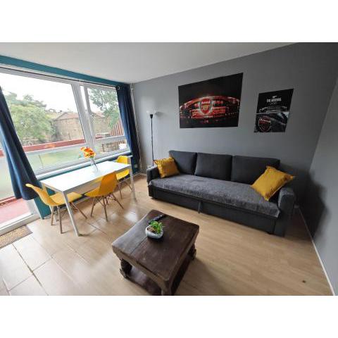 2 BEDROOM FLAT NEXT TO ARSENAL STADIUM - HIGHBURY