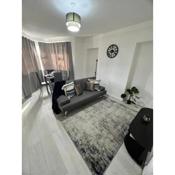 2 bedroom with garden- Wembley