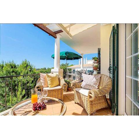 2 bedrooms appartement with furnished terrace and wifi at Almancil 1 km away from the beach