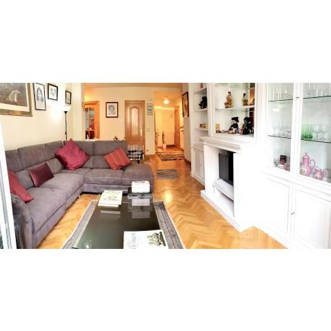 2 bedrooms appartement with jacuzzi balcony and wifi at Donostia