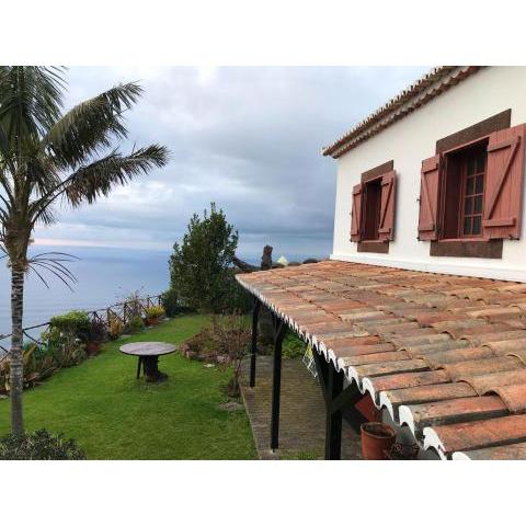 2 bedrooms house with sea view terrace and wifi at Faja da Ovelha 2 km away from the beach