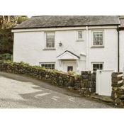 2 White Horses Cottages