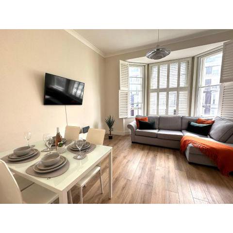 2BR Flat in Kensington near Natural History Museum