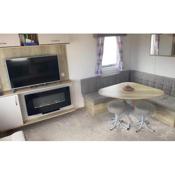 3 bed Caravan at Lyons Robinhood