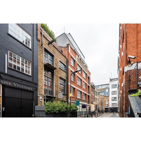 3 Bed Luxury Penthouse Hoxton Square with Terrace