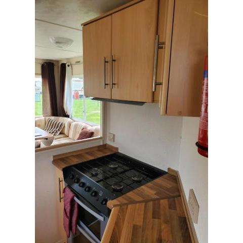 3 BEDROOM CARAVAN AT THE GRANGE HOLIDAY PARK, CHAPEL ROAD INGOLDMELLS