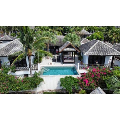 3 Bedroom Seaview Villa Haven on Beachfront Resort