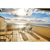 3BDR + 2BATH OCEAN VIEW APARTMENT