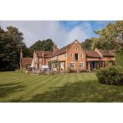 4-6 bed Farmhouse stay on organic farm & vineyard