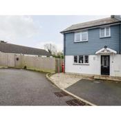 4 Trevanson Mews