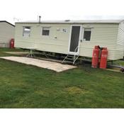 6 Berth Caravan With Field Views At St Osyth Beach Holiday Park Ref 28027bw