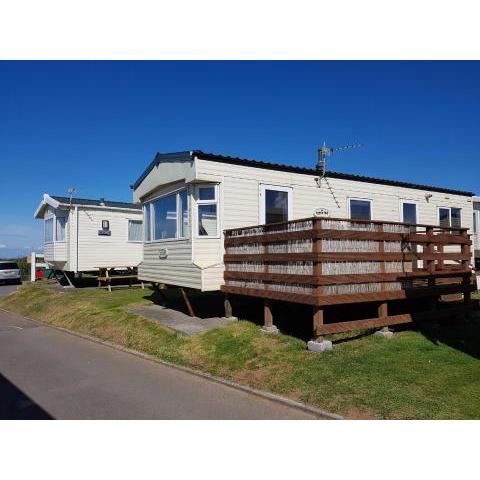 6 Berth with Sea Views on Beachside