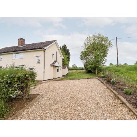 6 Hillside Cottages