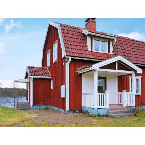 6 person holiday home in BRUZAHOLM