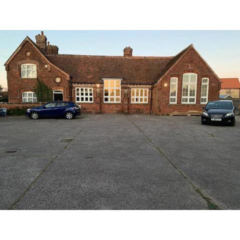 9 Bedroom School House and Halls