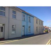 A Family Cottage in Tenby