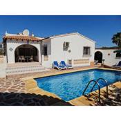 A012 - Acogedora casa de estilo tradicional con piscina privada en la Calalga Calpe