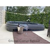 Acres Corner Retreat Inc Hot tub at Tattershall Lakes Country Park