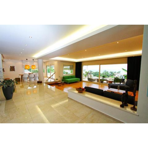 Aerides Luxury Villa