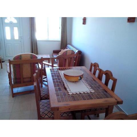 Albufeira 2 bedroom apartment 5 min. from Falesia beach and close to center! I