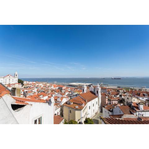 Alfama Loft Studio Loft Apartment w/ River View - by LU Holidays