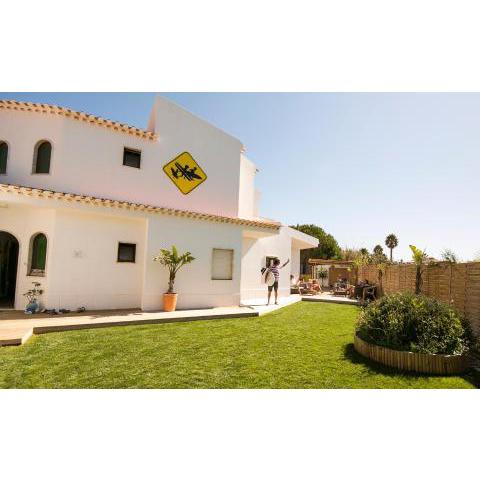 Algarve Surf Hostel - Sagres