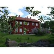 Allsta Gård Kretsloppshuset B&B