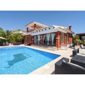 Alluring Villa in Finestrat with Swimming Pool