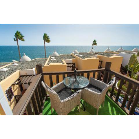 Altamar 53 balcony sea views By CanariasGetaway