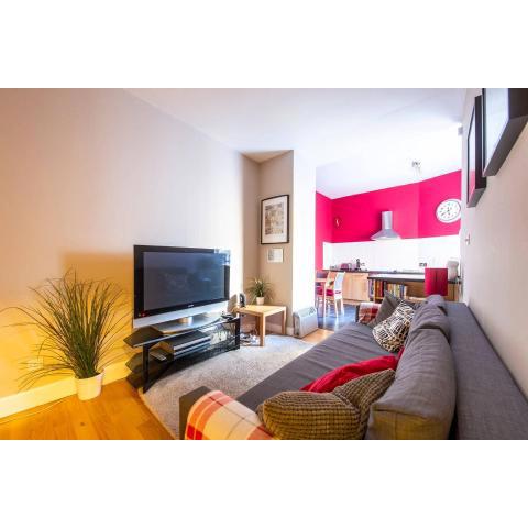 ALTIDO Amazing Location - Charming Apartment by the Edinburgh Castle!