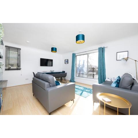 ALTIDO Bright 3-bed flat overlooking The Clyde