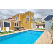 Amazing 5-bedroom villa in Costa Adeje