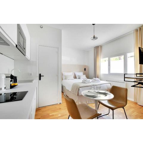 Amazing apartment-2P-Sacré Coeur-Poissonniers-1