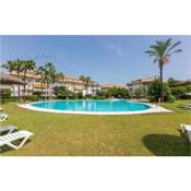 Amazing apartment in Marbella with Outdoor swimming pool, WiFi and 3 Bedrooms