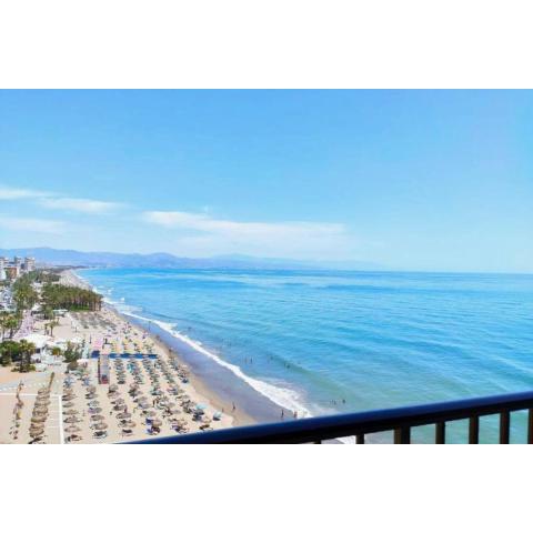 Amazing frontline sea views Studio apartment Castillo Del Vigia Torremolinos