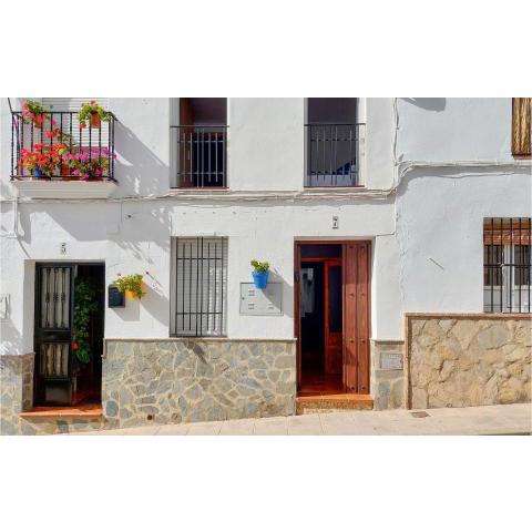 Amazing home in El Gastor with WiFi and 3 Bedrooms