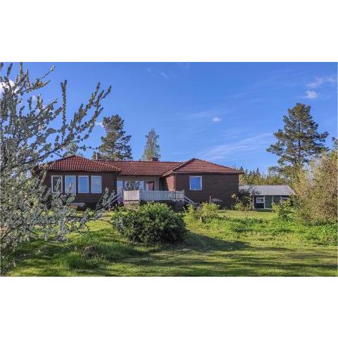 Amazing home in Tranås with 4 Bedrooms