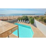 Amazing home in Valras-Plage with Outdoor swimming pool, WiFi and 5 Bedrooms