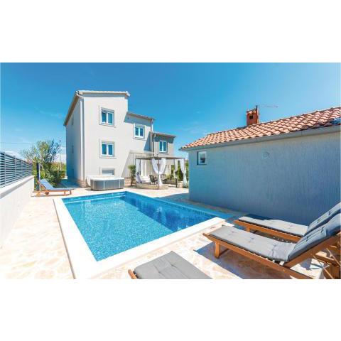 Amazing home in Zadar with 2 Bedrooms, WiFi and Outdoor swimming pool