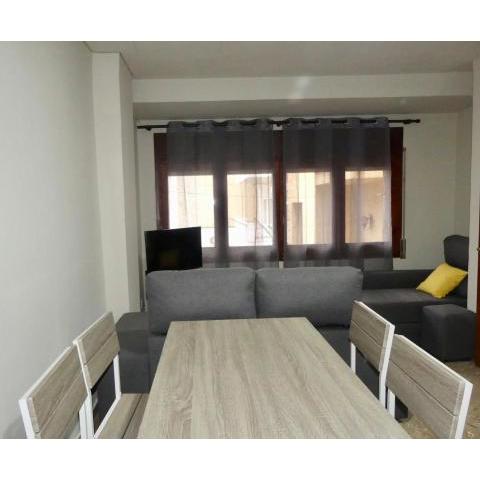 APARTAMENT Encantador al Centre de Vic APTGARBI