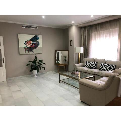 APARTAMENTO A 70 M. DE LA JUDERIA