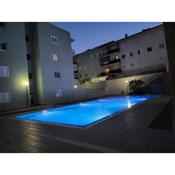 Apartamento céntrico en Candelaria, con piscina.
