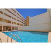 Apartamento con piscina en el centro de Calpe - PUEBLOMAR