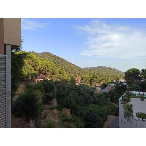 Apartamento en Serra con preciosas vistas.