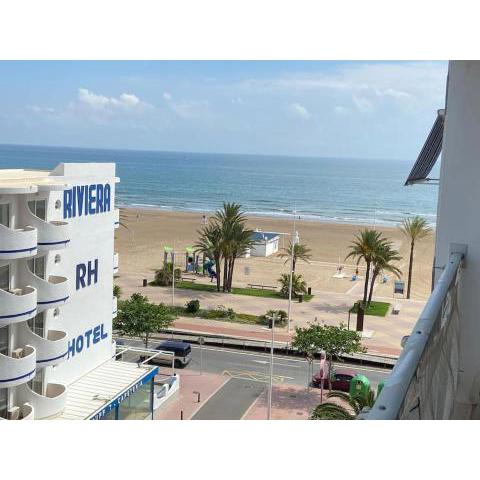 Apartamento primera línea de playa Gandia